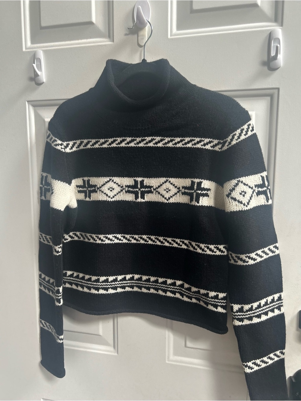 Ralph Lauren Black & White Patterned Turtleneck Sweater - Picture 3 of 15
